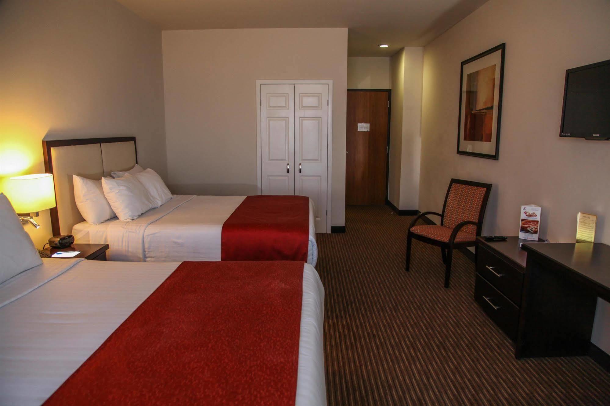 Best Western Plus La Mina Parral Номер фото